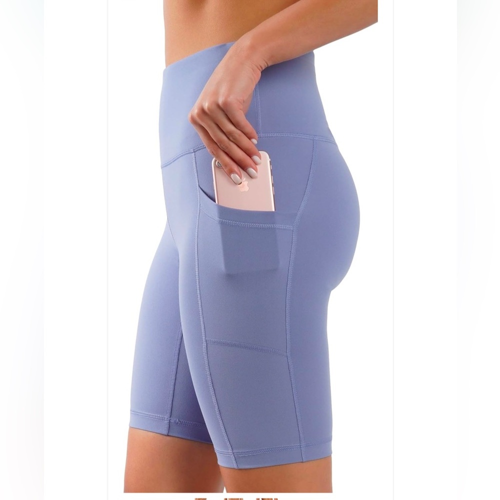 🦩Yogolicious workout/yoga shorts sort of a periwinkle🦩